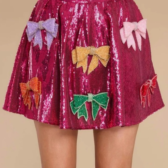 QUEEN OF SPARKLE BOW PINK SKIT NWT SIZE XS